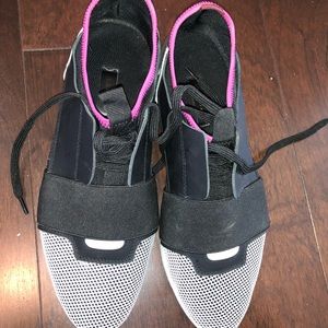 Balenciaga Race Runner Sneakers 38